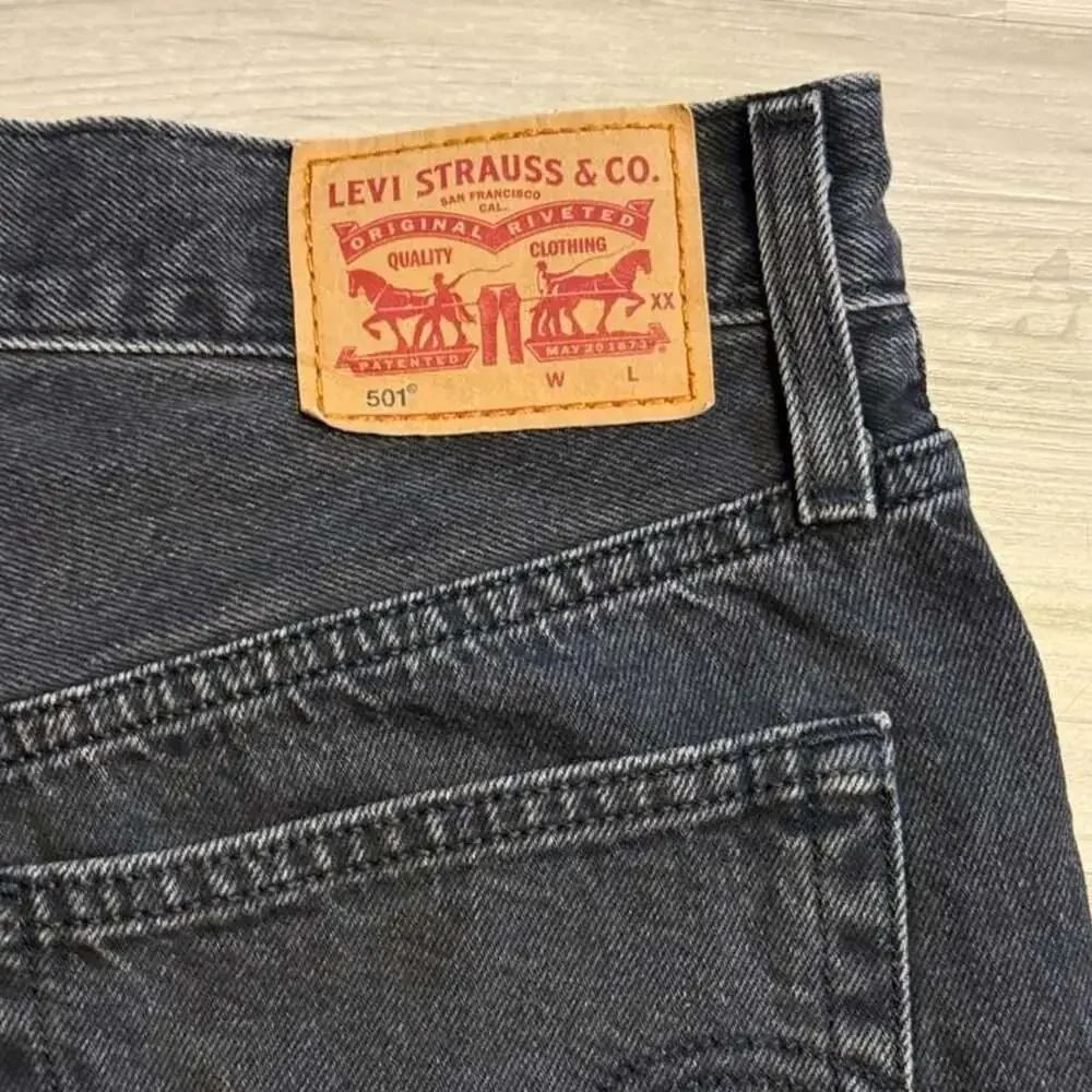 Levi's 501 High Waisted Black Denim Shorts W27